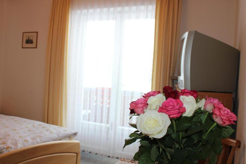 Haus Heimattreu Hotel เชอเนา อัม เคอนิกเซ ภายนอก รูปภาพ