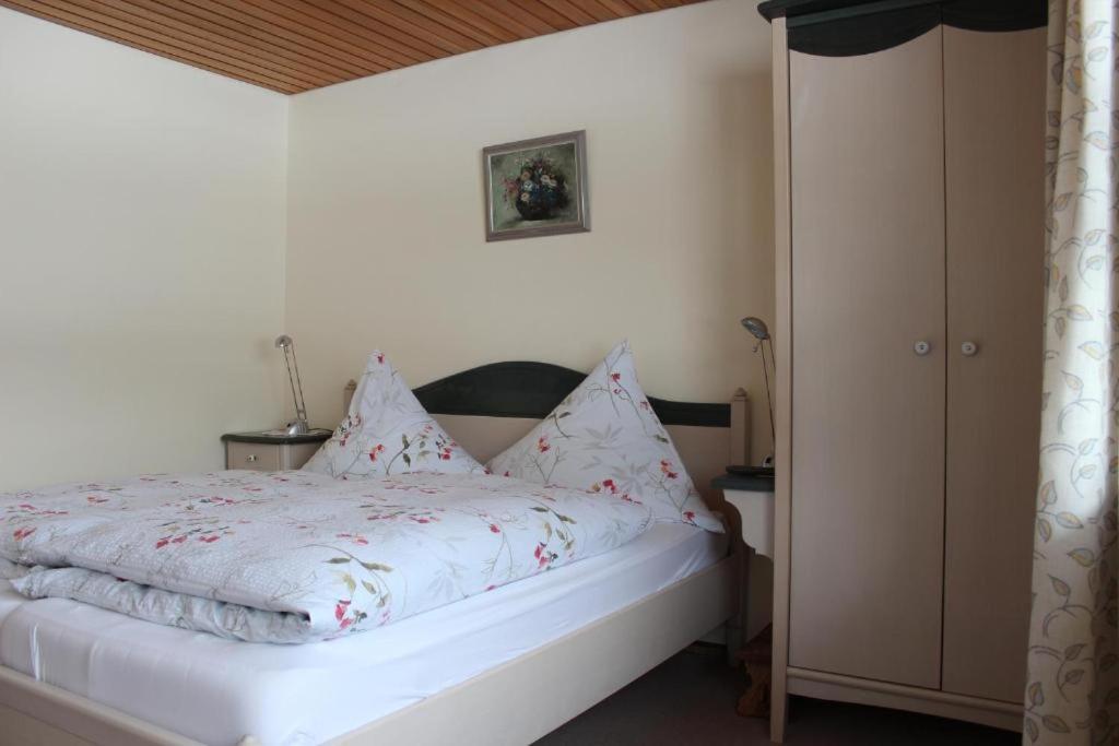 Haus Heimattreu Hotel เชอเนา อัม เคอนิกเซ ภายนอก รูปภาพ